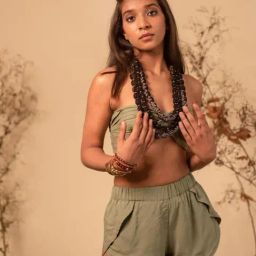 LABEL REYYA Sage Green Shorts-image-12
