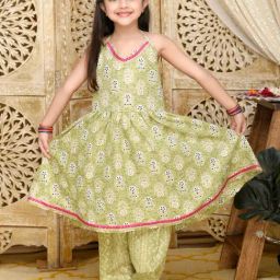 Saka Designs Kids Green & Pink Printed Kurta with Salwar-image-50