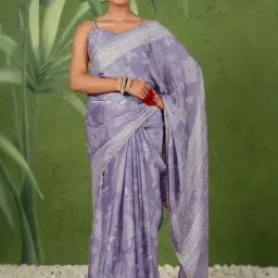 MIRCHI FASHION Dusty Purple Floral Saree with Blouse Piece-image-73