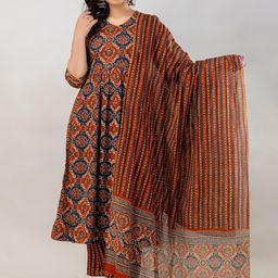 Vnyashri Women Printed Layered Kurta with Palazzos & With Dupatta-picture-19