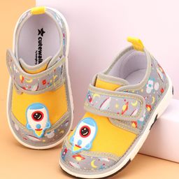 Cute Walk by Babyhug Casual Shoes With Velcro Closure Space Rocket Patch - Grey-image-40