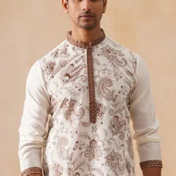 Jompers Men Paisley Printed Festive Silk Straight Kurta-image-25