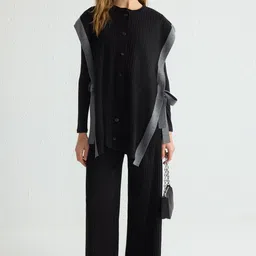 Trendyol Round Neck Top With Trousers Co-Ords-picture-25