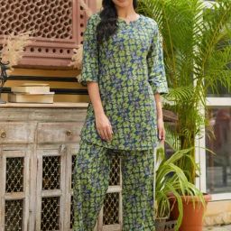 SAY Green Printed Pyjamas Set-image-87