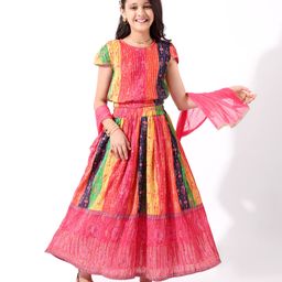EARTHY TOUCH Cotton Knit Half Sleeves Floral Printed Choli & Lehenga With Dupatta - Pink & Red-image-50