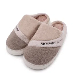 JENNA Men Embellished Room Slippers-image-54