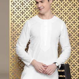House of Pataudi Chikankari Embroidered Pure Cotton Jashn Kurta with Trousers-picture-23