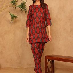 Kwatchi Printed Cotton Round Neck Top With Trousers Co-Ords-58