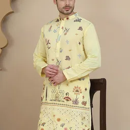 Jompers Men Floral Embroidered Chikankari Kurta-image-40