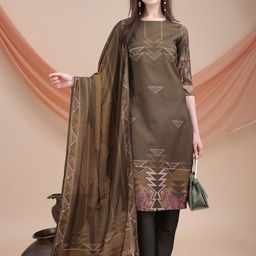 Emaira Geometric Printed Round Neck Straight Kurta With Trousers & Dupatta-31