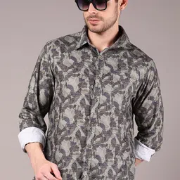 V-Mart Men Abstract Printed Spread Collar Cotton Casual Shirt-image-92