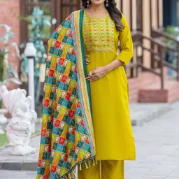 VORHIZA Floral Yoke Design Round Neck Strraight Kurta With Trousers & Dupatta-image-0