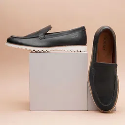 Ruosh Men Textured Leather Slip-On Sneakers-image-94