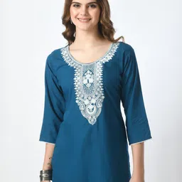 LIBOZA Floral Embroidered Chikankari Chikankari Kurti-image-10