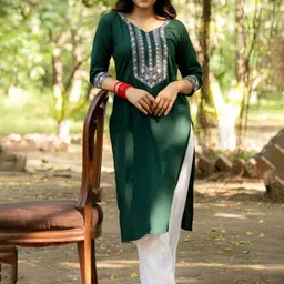 Moda Rapido Women Ethnic Motifs Yoke Design Thread Work Kurta-picture-10