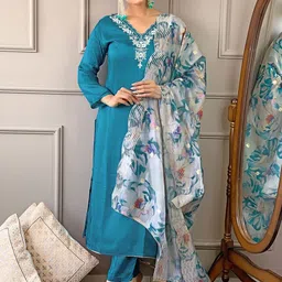 HERE&NOW Women Ethnic Motifs Embroidered Straight Kurta with Trousers & Dupatta-image-62
