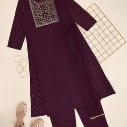 AKKRITI BY PANTALOONS Girls Floral Embroidered A-Line Kurta with Trousers & Dupatta-image-31
