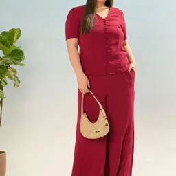 SASSAFRAS Curve Plus Size Button Down Short Sleeves Top With Trouser-29