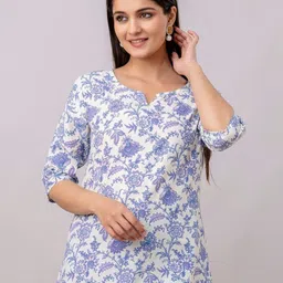 Kairab Sweetheart Neck Printed Tunic-picture-8