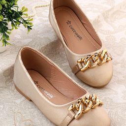 Cute Walk by Babyhug Slip on Bellies With Applique- Golden-picture-35