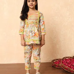 READIPRINT Three Fourth Sleeves Floral Printed & Mirror Work Embellished Coordinating Kurta & Pant Set - Green-picture-47