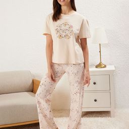 Trendyol Printed Pure Cotton Round Neck T-shirt & Shorts Night suit-image-89