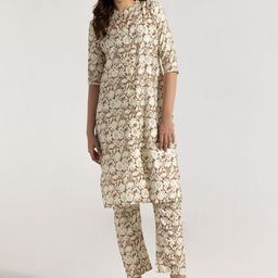 KAYOMMI Women Floral Printed Mandarin Collar Straight Kurta with Trousers-image-34
