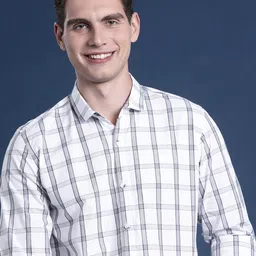 Mast & Harbour Men Classic Slim Fit Windowpane Checked Pure Cotton Casual Shirt-picture-2