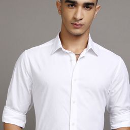 HIGHLANDER Men Cutaway Collar Solid Cotton Casual Shirt-image-26