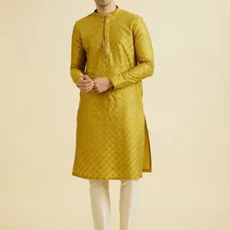 Manyavar Floral Embroidered Mandarin Collar Sequinned Kurta With Pyjamas-image-56