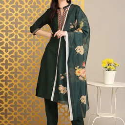 Anouk Floral Embroidered Straight Kurta With Trouser And Dupatta image 3