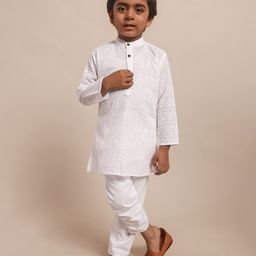 Superminis Cotton Full Sleeves Chikankari Embroidered Kurta With Pyjama Set - White-image-25