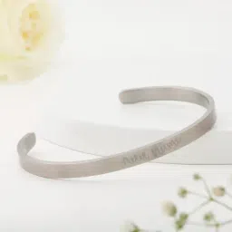 Sleek Silver Essentials Combo For Men image 4