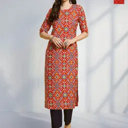 HERE&NOW Women Printed Regular Kurta with Trousers-image-89