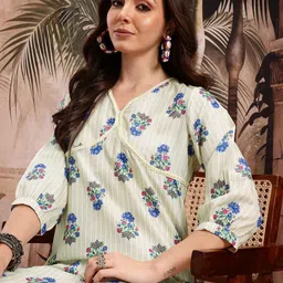 Sangria Floral Print Layered Kurta with Trousers-44
