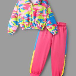 OLLINGTON ST. Looper Knit Full Sleeves Sweatshirt & Jogger Set With Abstract Print - Pink-image-67