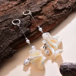 Reenisaa Contemporary Drop Earrings-46