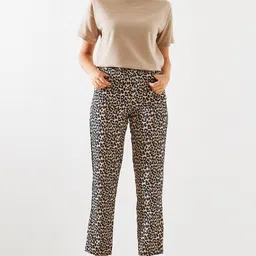 BIANCO LUCCI Women Animal Printed Trousers-image-28