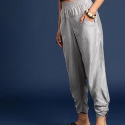 Taavi Women Woven Legacy Trousers-80