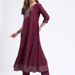 Anouk Rustic Yoke Design Embroidered Panelled Anarkali Kurta With Trousers & Dupatta image 4