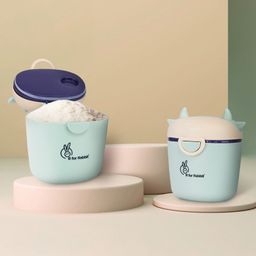R for Rabbit First Feed Crescent Storage Meal Box with Spoon and Leveller for Baby - Green-13