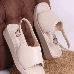 TRYME Women Solid Casual Platform Heel Sandals-14