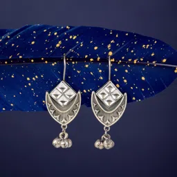 Anvik Contemporary Drop Earrings-47