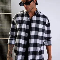 MASCLN SASSAFRAS Men Spread Collar Buffalo Checked Cotton Oversized Casual Shirt-image-63