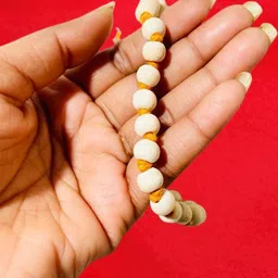 Divine souvenirs Unisex Set Of 3 Artificial Beaded Minimal Chains image 3