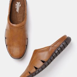 Roadster Men Brown Sandals-image-23