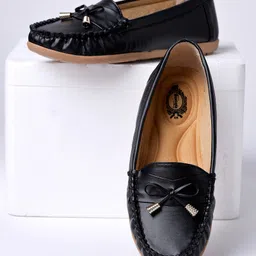 Shoetopia Bow Applique Detailed Loafers - Black-picture-14