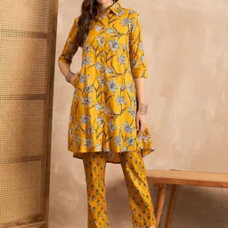all about you Floral Printed Cotton Shirt Collar Neck Top With Trousers Co-Ords-picture-13