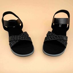 Ozuri Textured Open Toe Flatform Heels-8