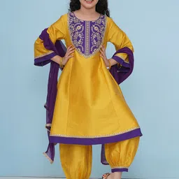 Bitiya by Bhama Girls Floral Yoke Design Panelled Anarkali Kurta With Salwar & Dupatta-image-20